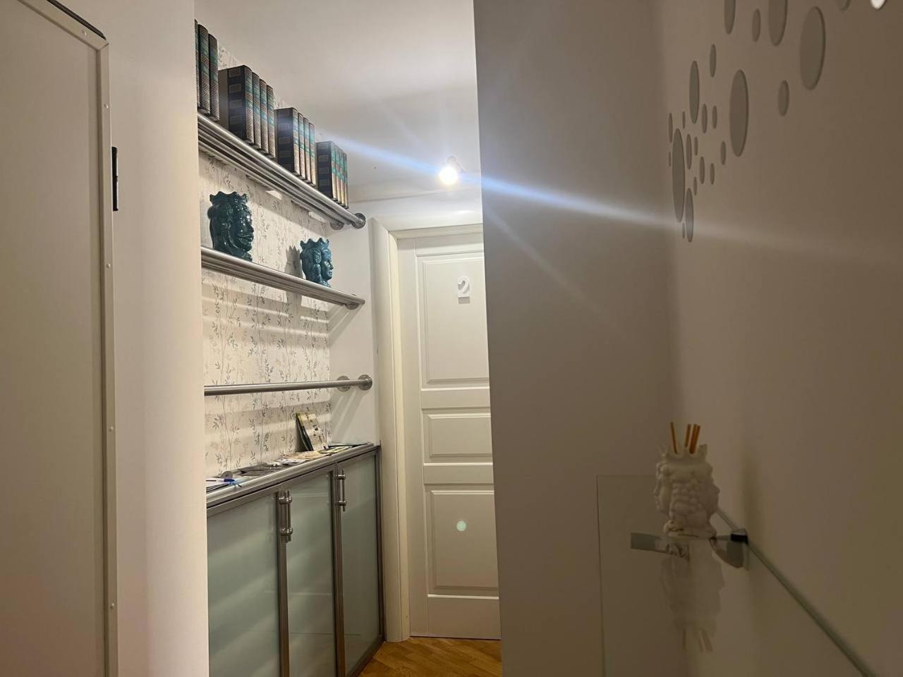 Sant'Eligio Apartments & Rooms Палермо Екстериор снимка