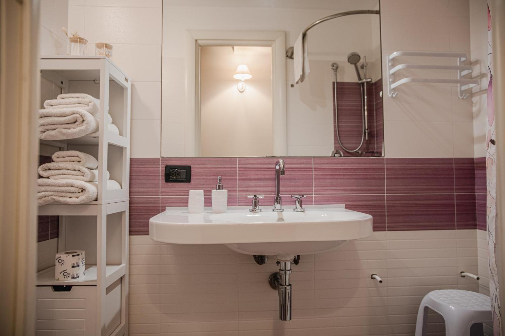 Sant'Eligio Apartments & Rooms Палермо Екстериор снимка