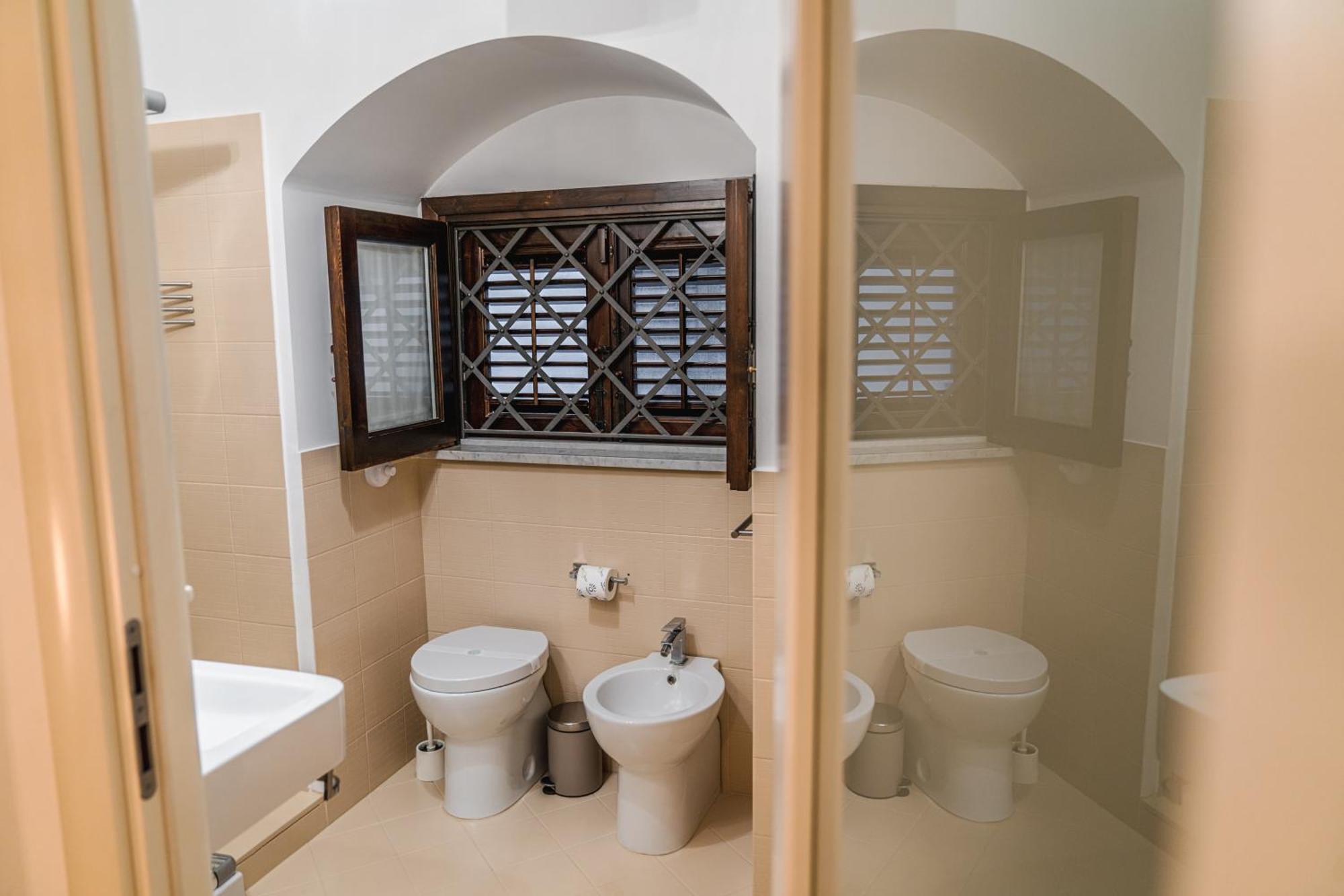Sant'Eligio Apartments & Rooms Палермо Екстериор снимка