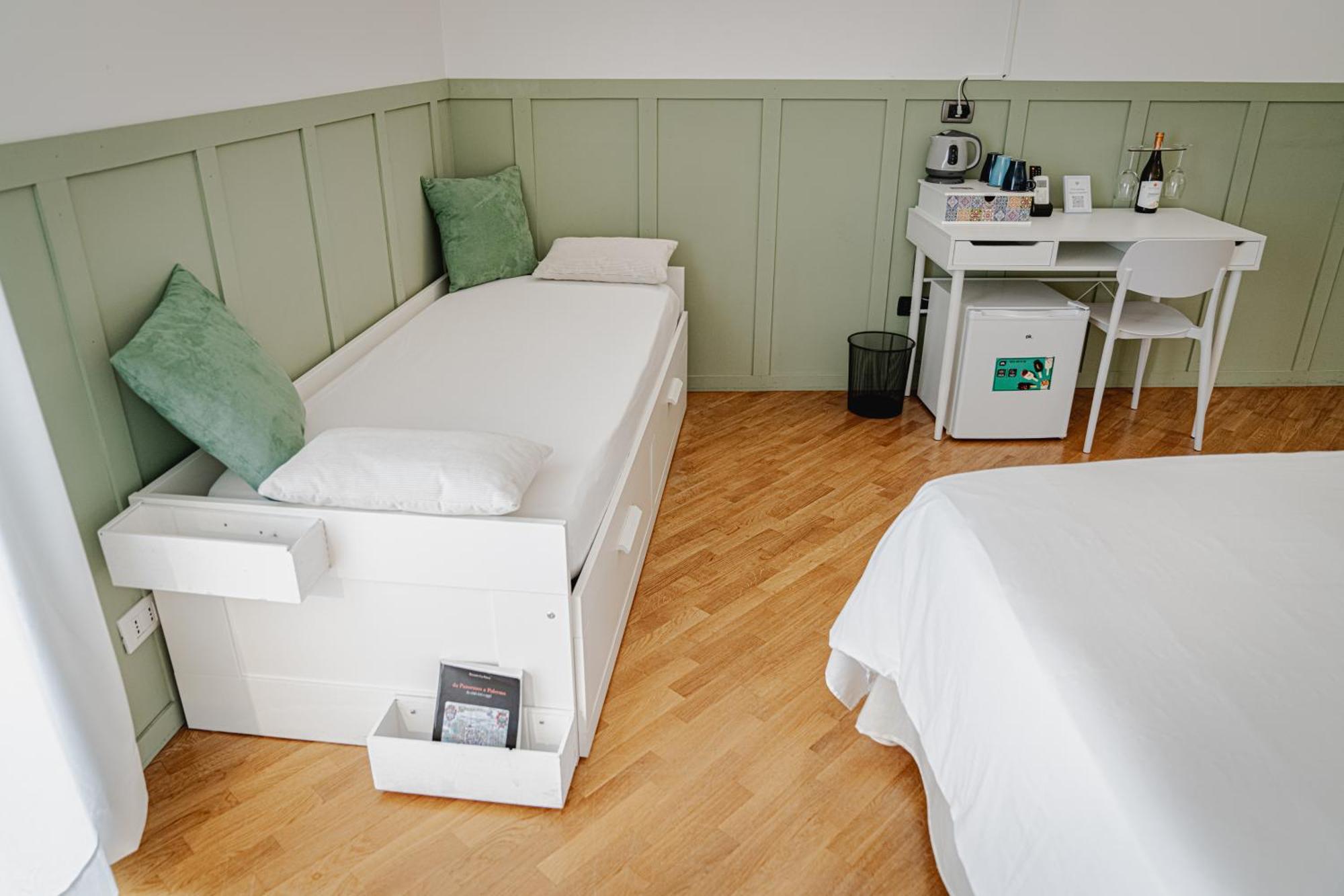 Sant'Eligio Apartments & Rooms Палермо Екстериор снимка